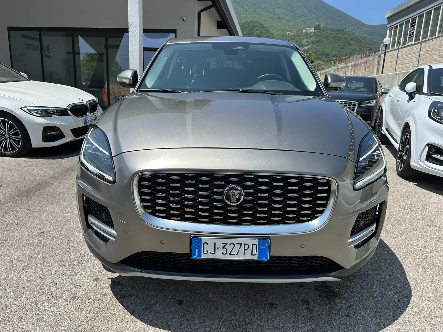 Jaguar E-Pace E-Pace 2.0d i4 mhev SE awd 163cv auto AUTOCARRO N1 Grigio - 2