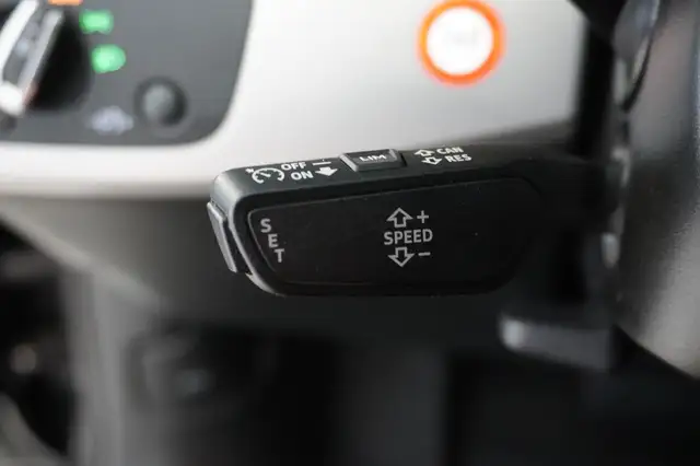 Audi A4 view 15