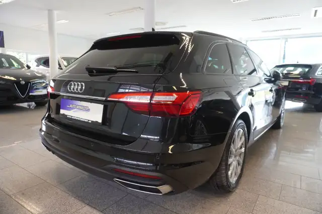 Audi A4 view 5