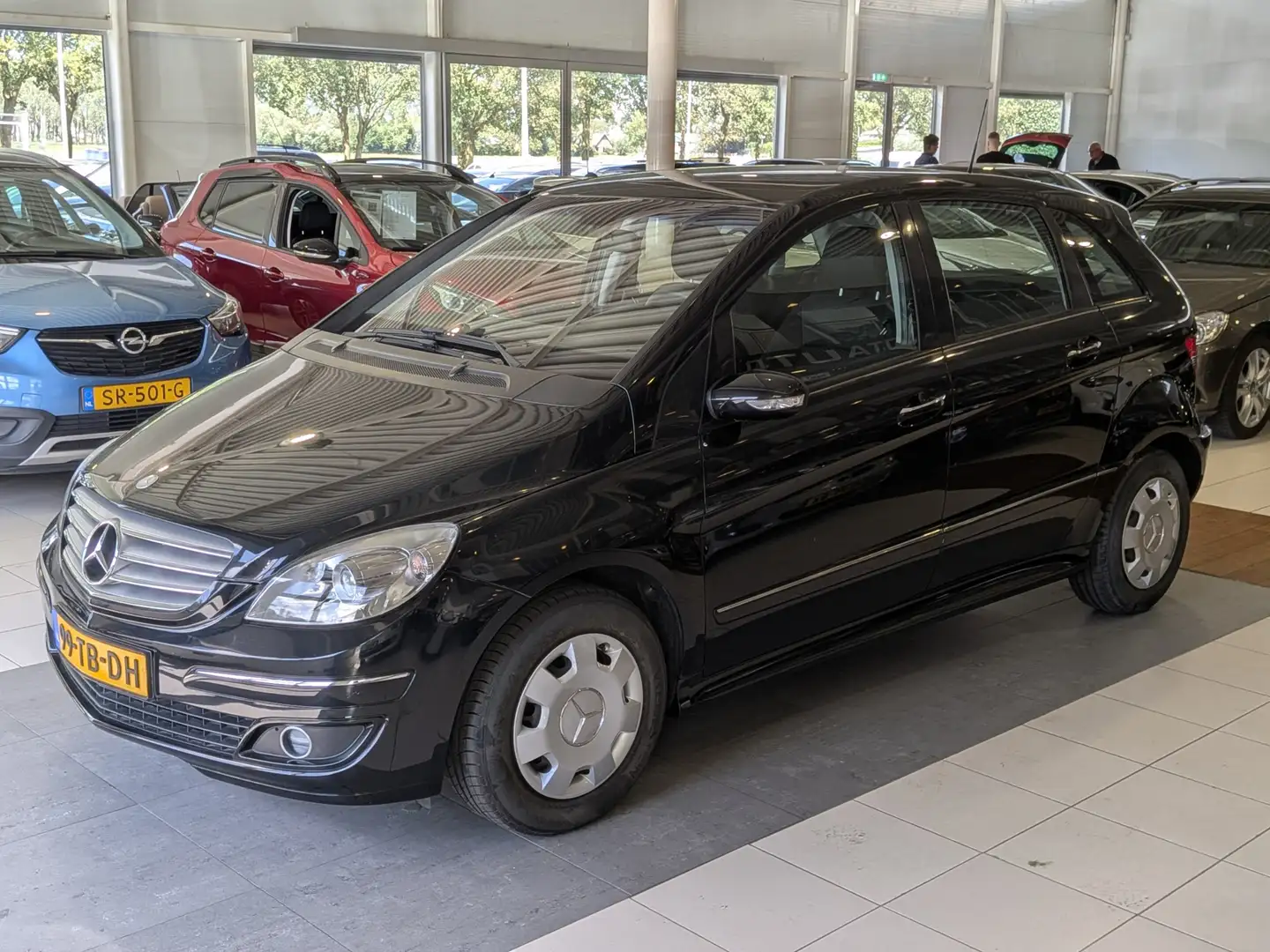 Mercedes-Benz B 150 NAP, Airco, Stuurbekrachtiging Schwarz - 2