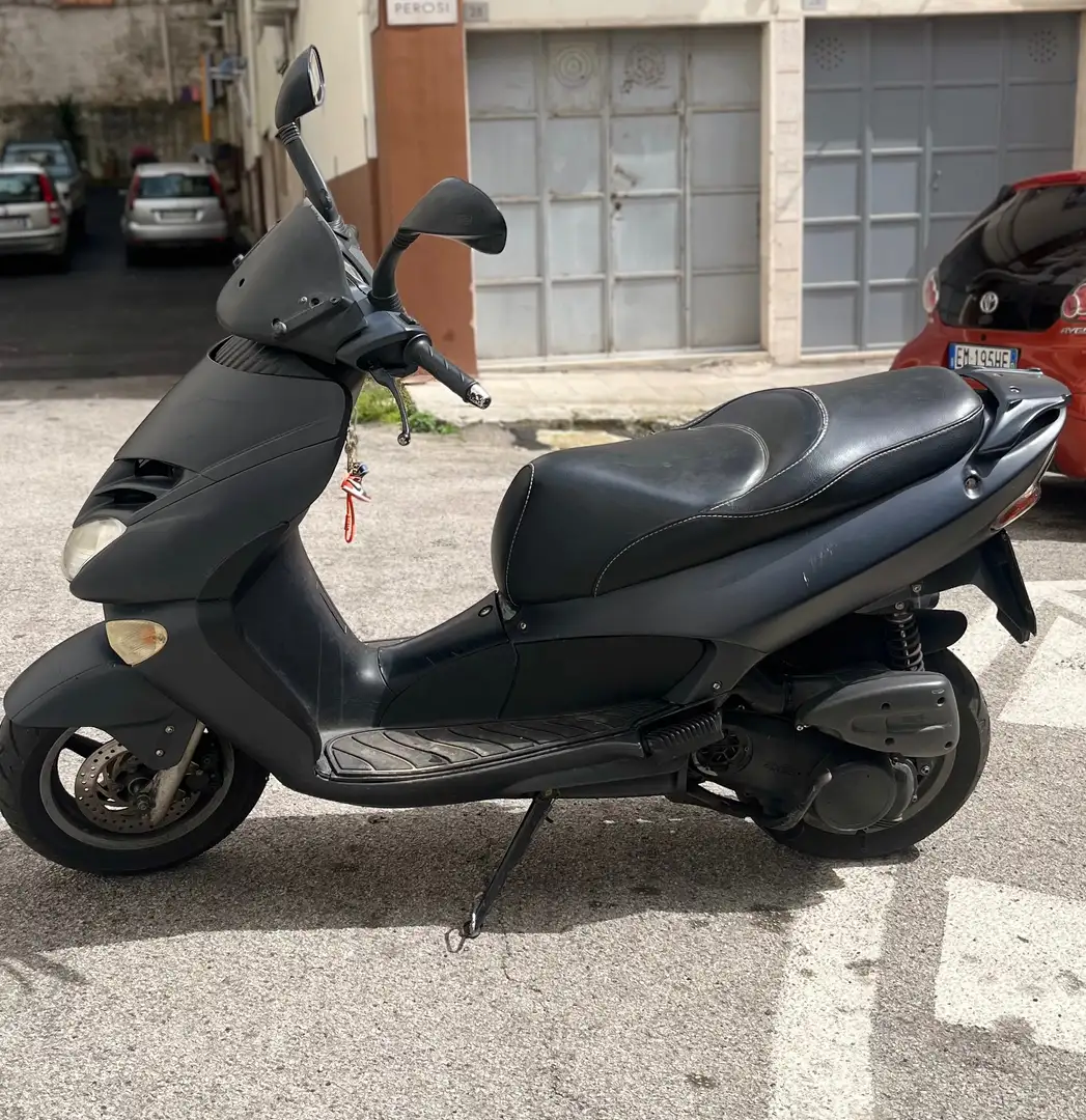 Aprilia Leonardo 125 Schwarz - 2