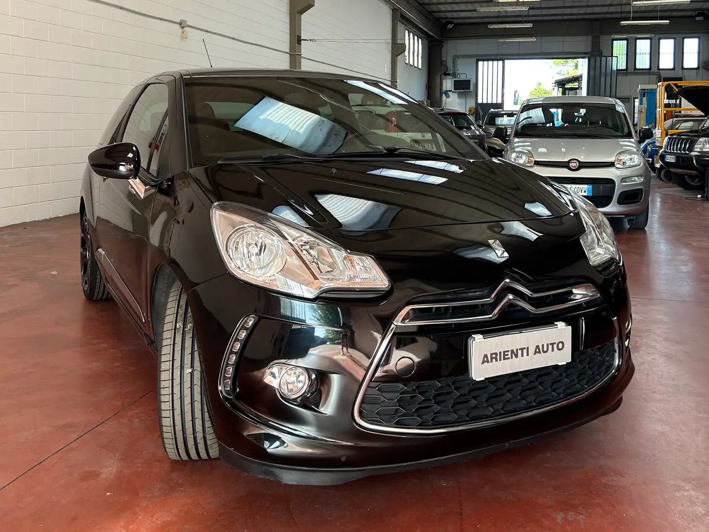 Citroen DS3 1.2 puretech (vti) So Chic 82cv  OK NEOPATENTATI Schwarz - 1