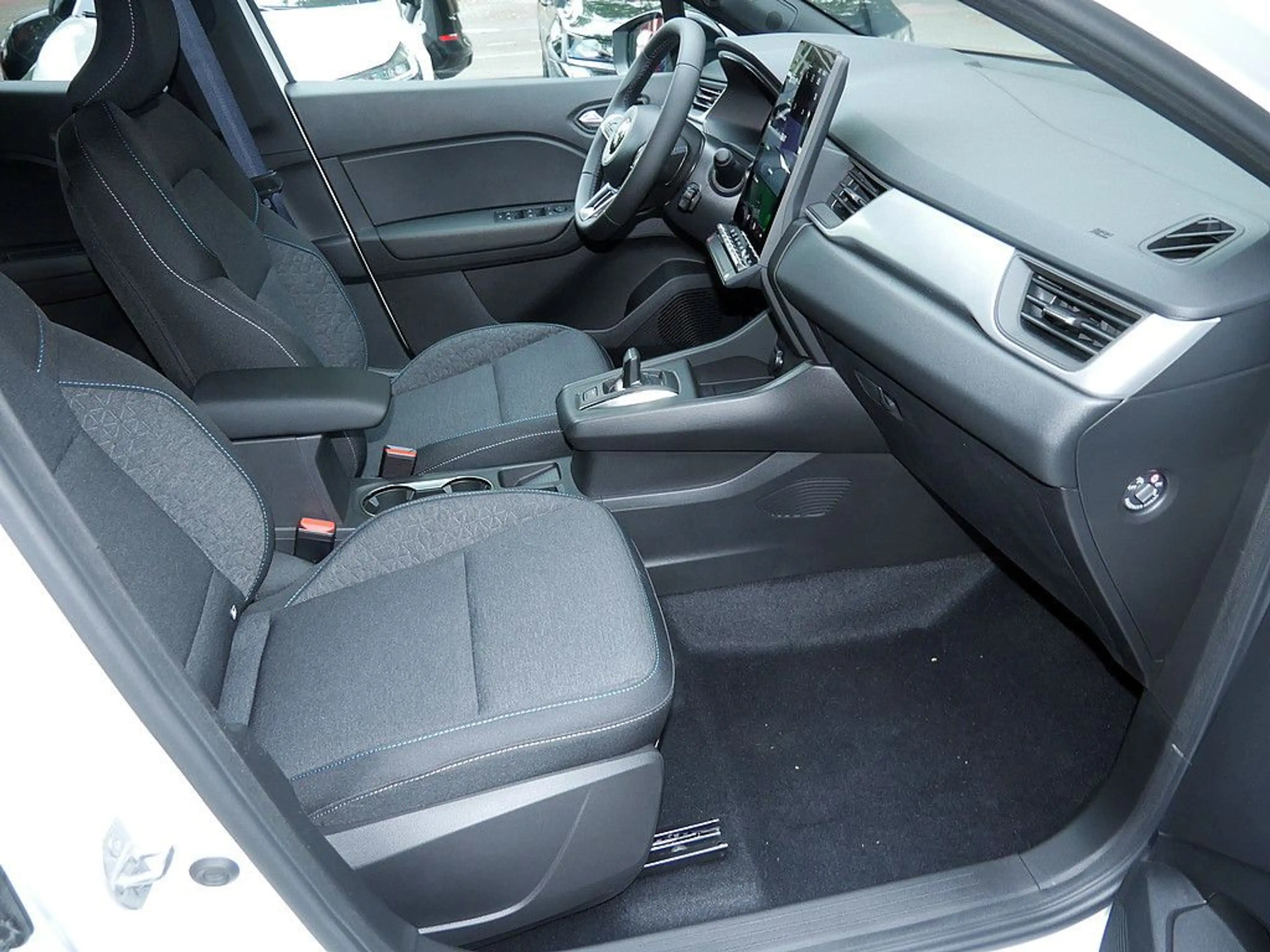 Mitsubishi ASX 1.8 Diamant Plus Hybrid PDC SHZ KAMERA LED — photo 8