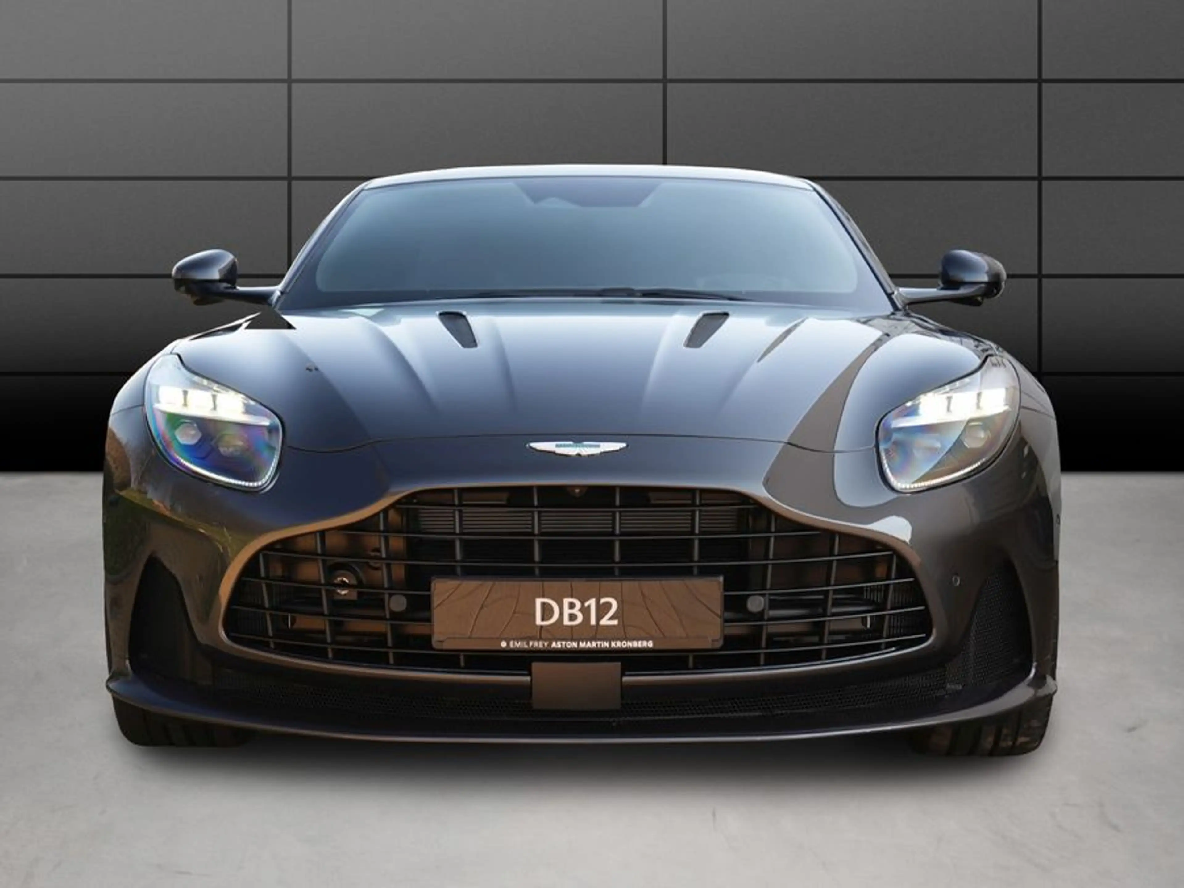 Aston Martin DB12 Coupe — photo 7