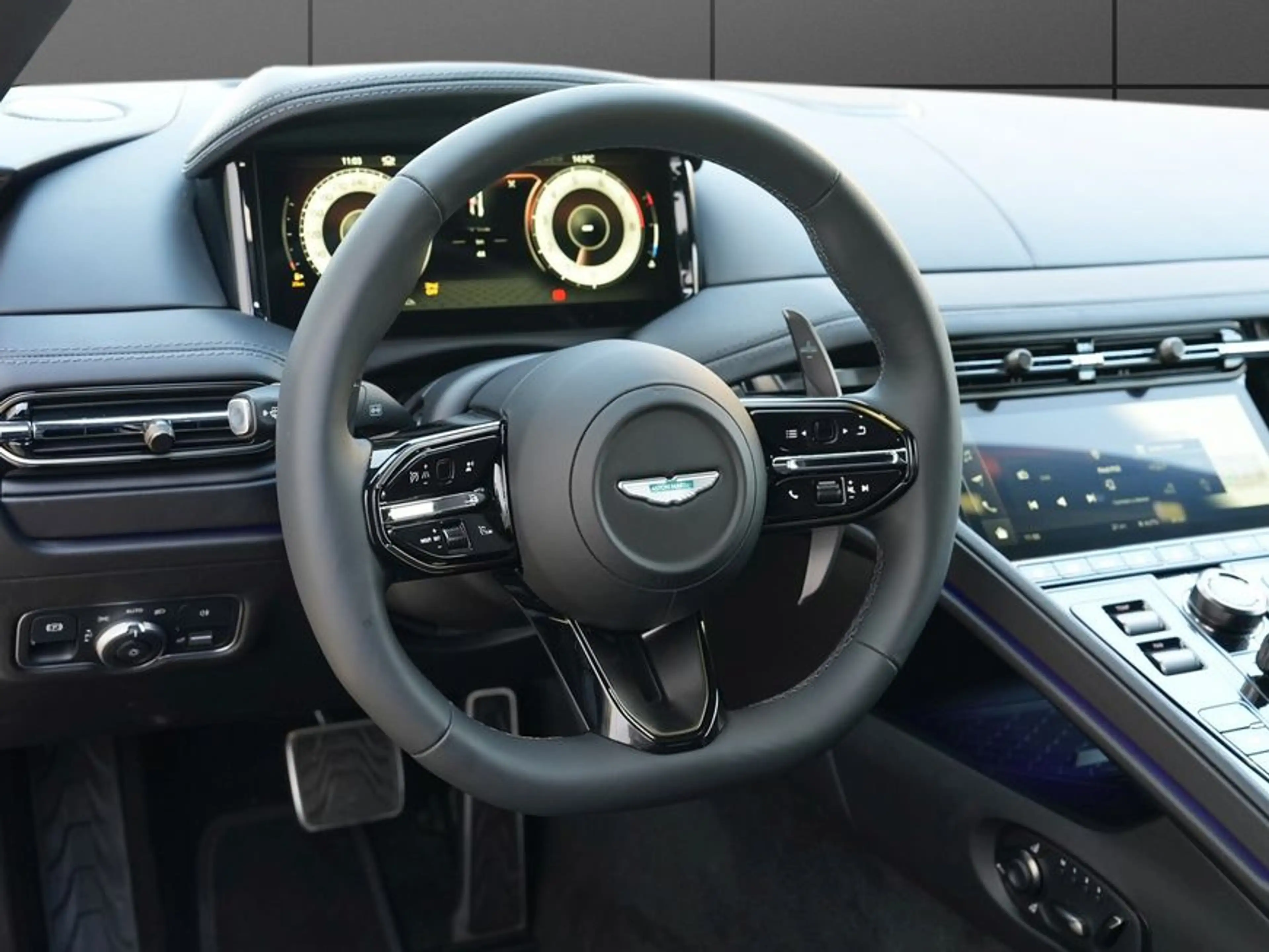 Aston Martin DB12 Coupe — photo 3