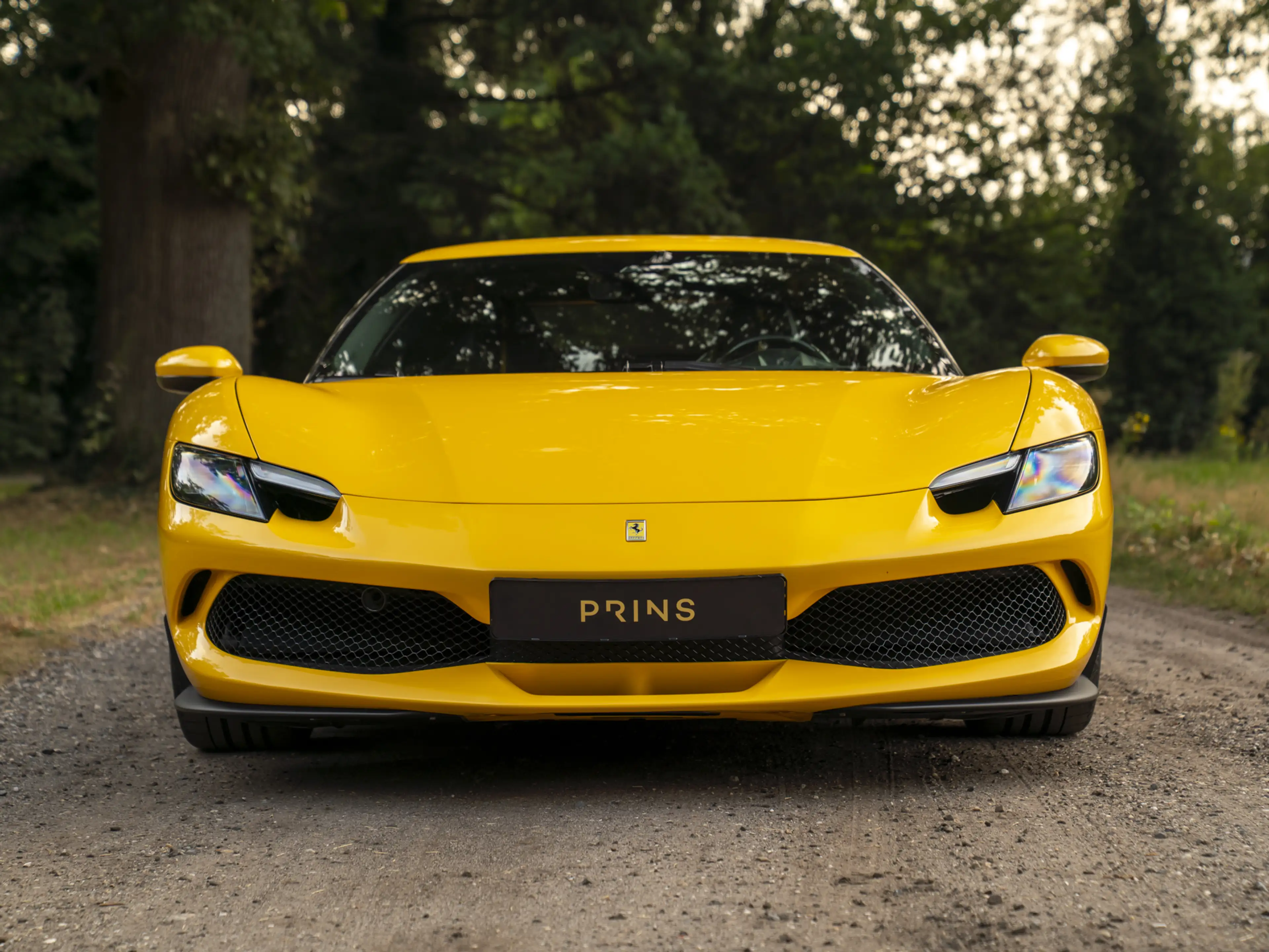Ferrari 296 GTB 3.0 V6 | Giallo Triplo Strato | Racing Seats | War — photo 2