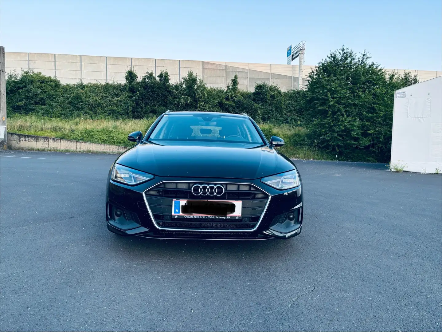 Audi A4 Avant 35 TDI S tronic advanced Schwarz - 1
