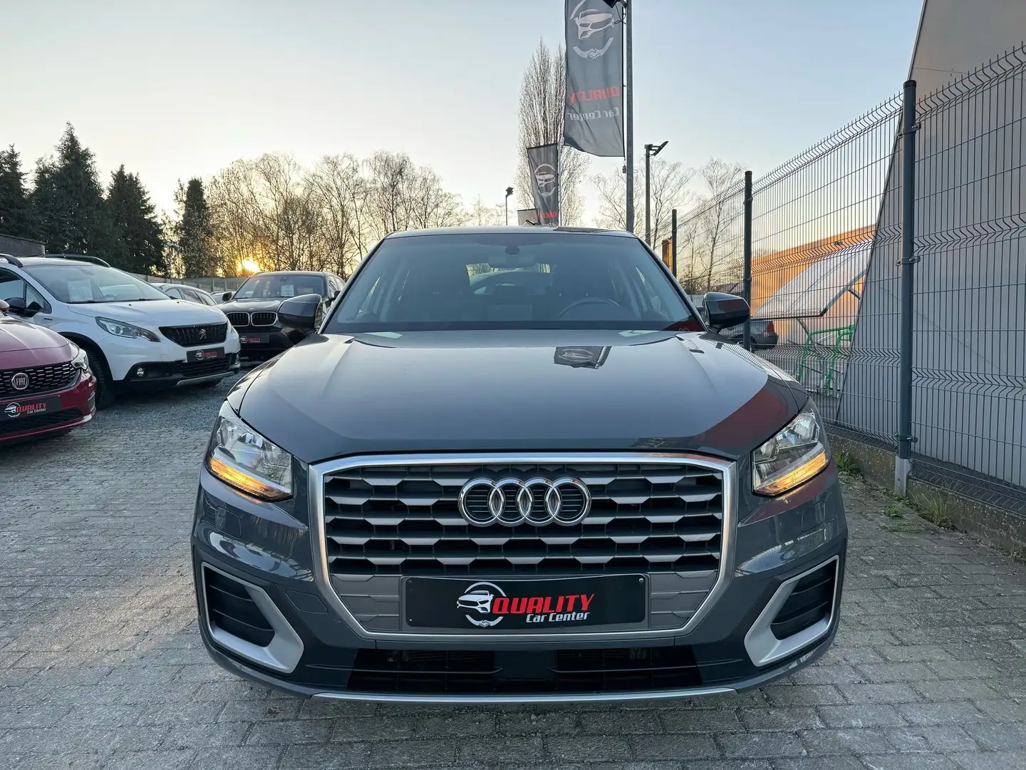 Audi Q2 30 TFSI  DSG  AUTOMAAT 132000 km  garantie Grijs - 2