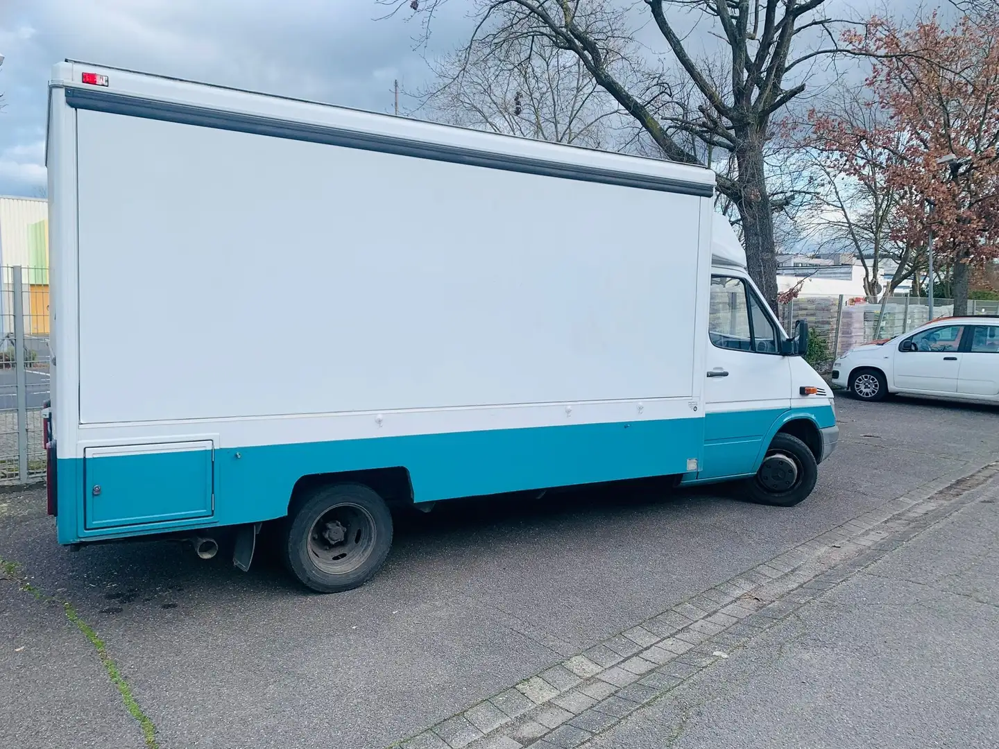 Mercedes-Benz Verkaufswagen Weiß - 1