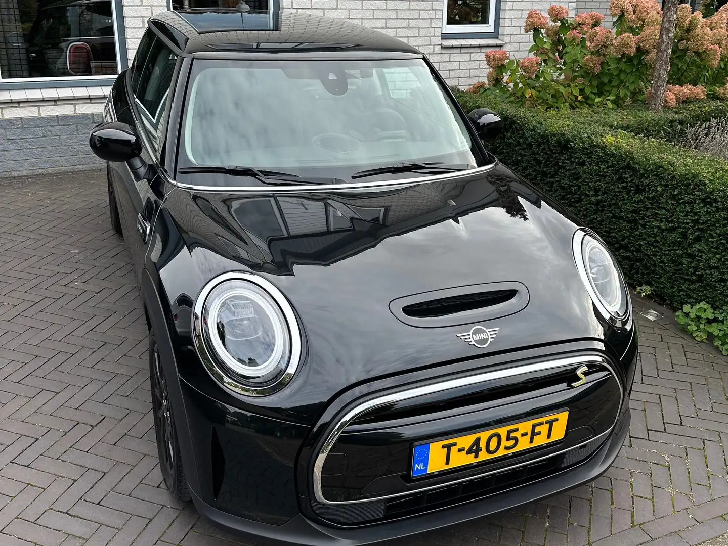 MINI Cooper SE Cooper SE Classic 33 kWh Zwart - 1