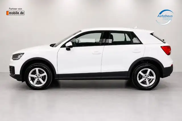 Audi Q2 view 4
