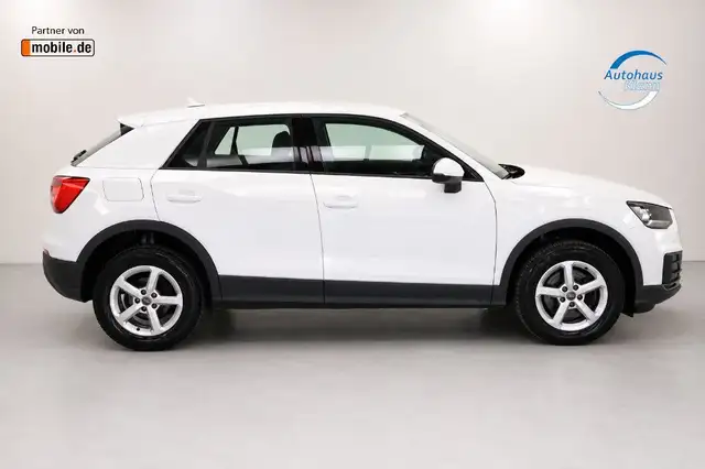 Audi Q2 view 5