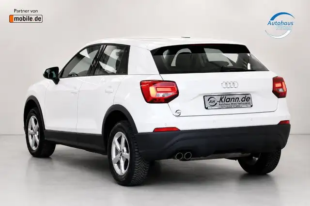 Audi Q2 view 8