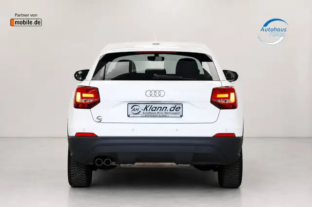 Audi Q2 view 7