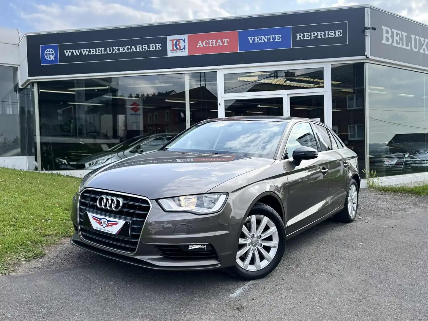 Audi A3 BERLINE 1.4 TFSI *ATT REM*NAVI*CUIR*PDC* Marrone - 1