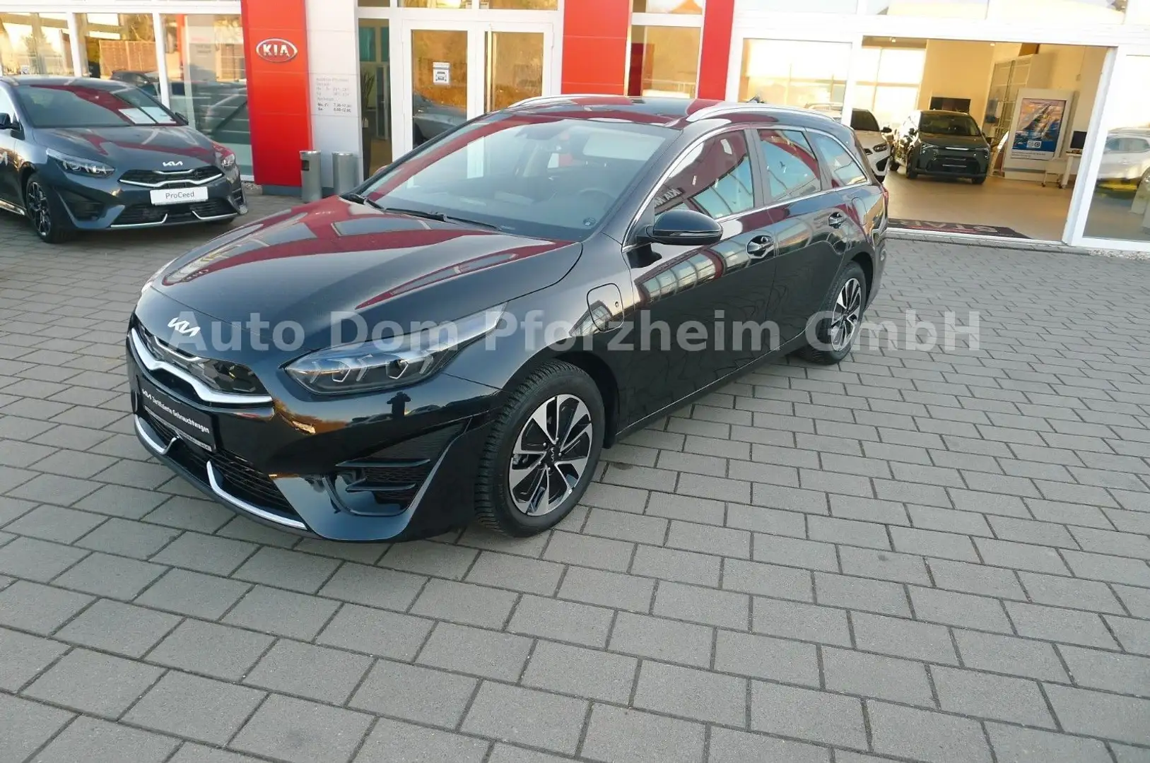 Kia Ceed SW / cee'd SW CEED SW 1,6 PHEV DCT SPIRIT /Tech/Pano/Sitz-Pak Schwarz - 1