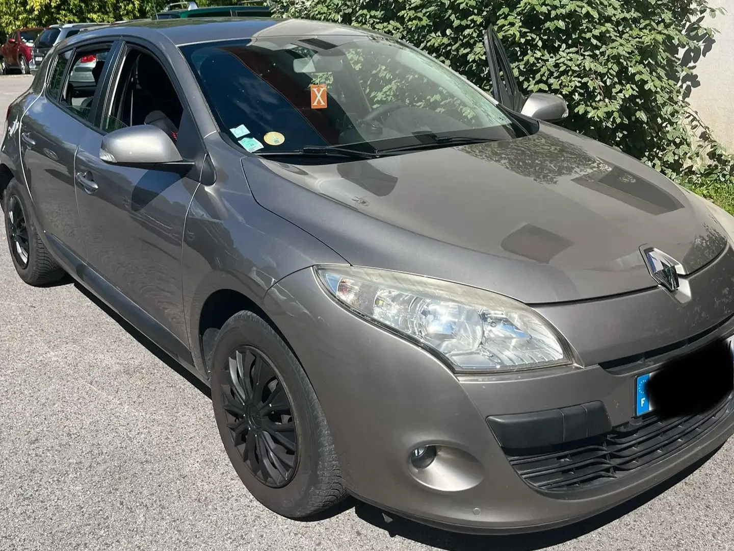 Renault Megane Mégane III dCi 90 FAP eco2 Authentique Beige - 1