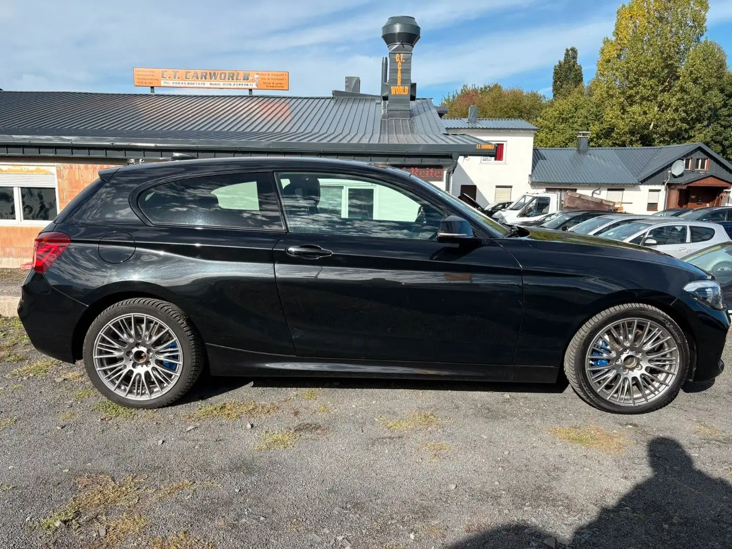 BMW 116 d M SPORT / KAMERA / ALCANTARA / SITZHEIZUNG Schwarz - 2