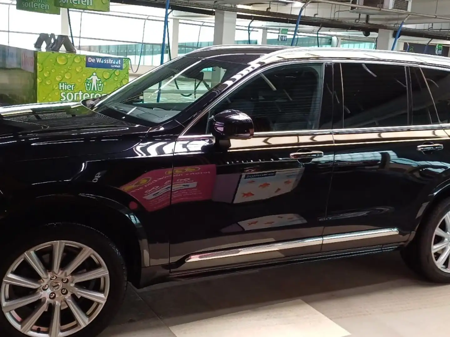 Volvo XC90 2.0 D4 FWD Inscription 5pl. Geartronic Černá - 2