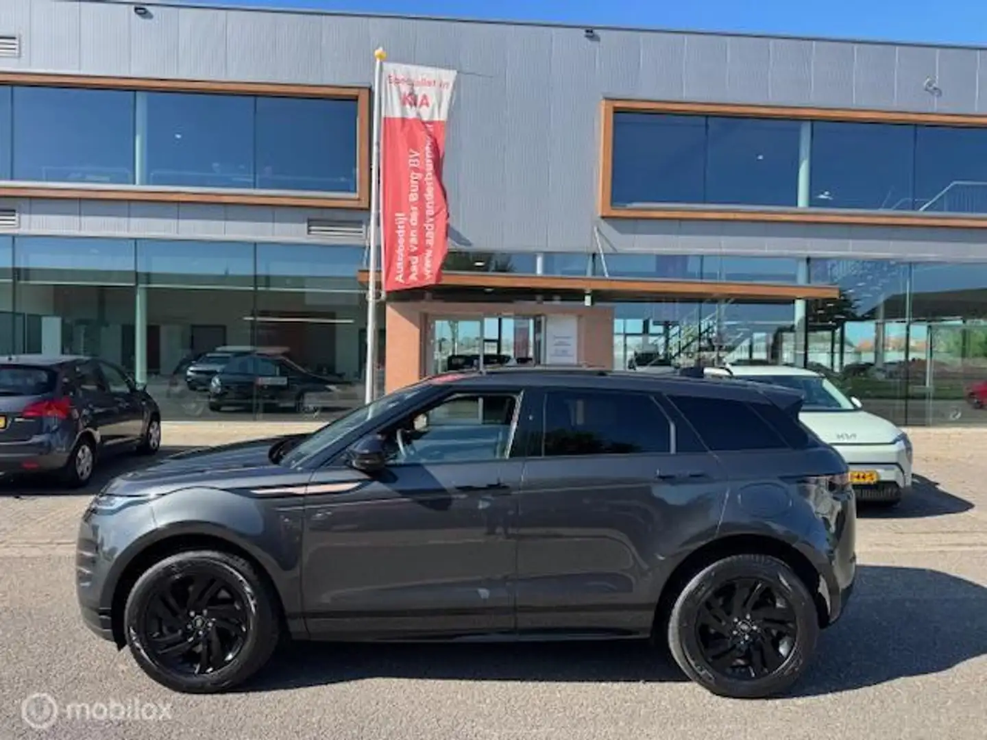 Land Rover Range Rover Evoque 1.5 P300e AWD R-Dynamic SE Grijs - 2
