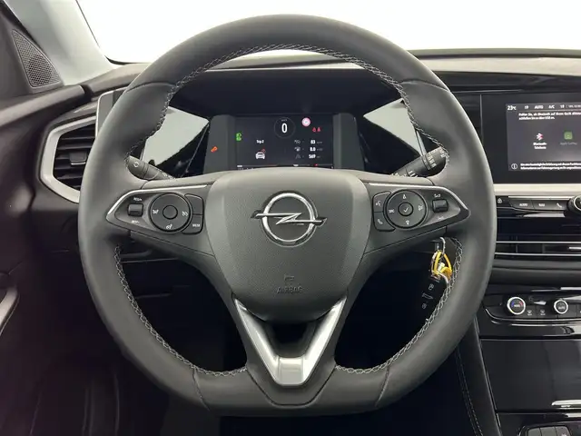 Opel Grandland view 15
