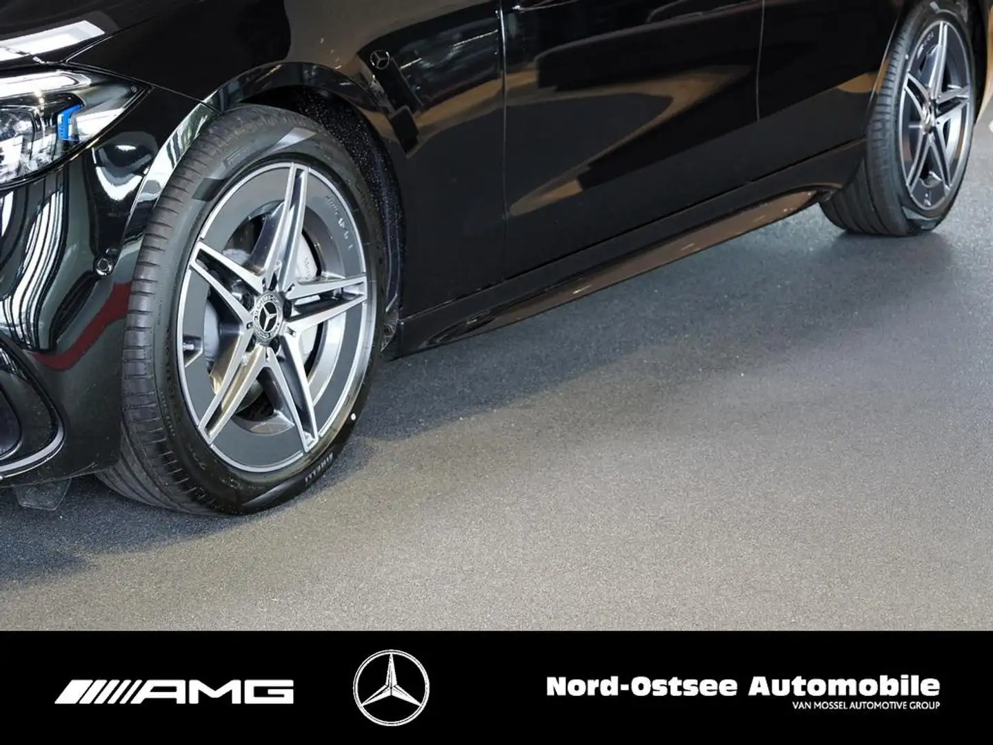 Mercedes-Benz C 200 T  AMG DIGITAL-LIGHT AHK DISTR MEMORY 360° Schwarz - 2