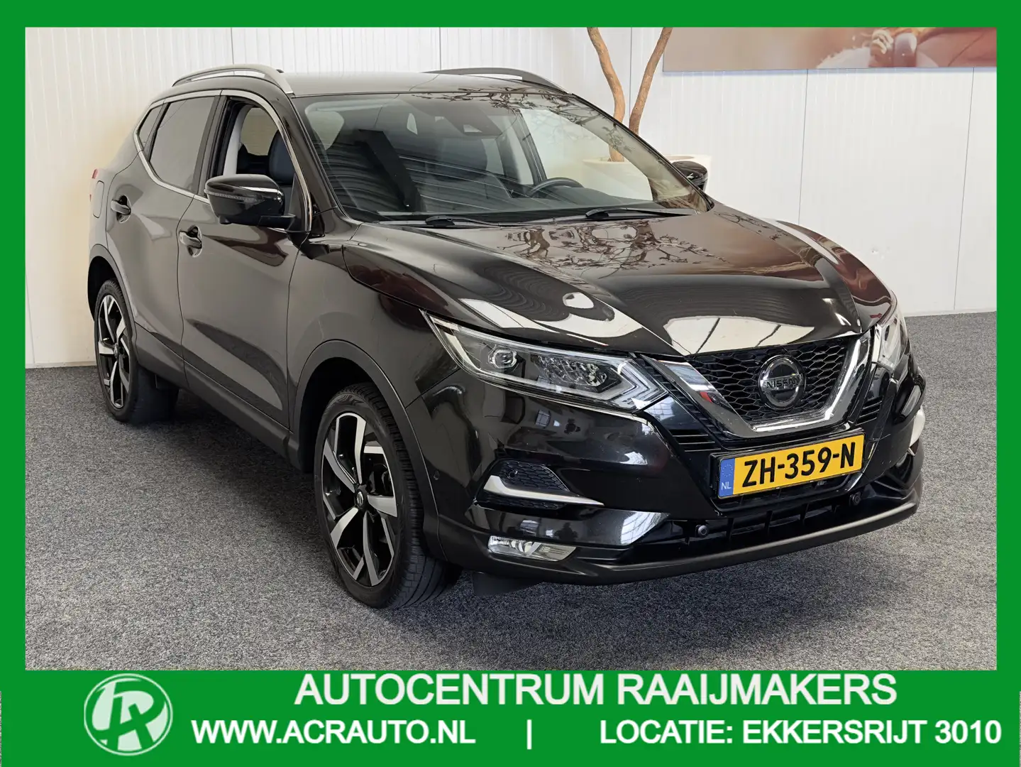 Nissan Qashqai 1.2 TEKNA NAVIGATIE CRUISE CONTROL CLIMATE CONTROL Zwart - 1