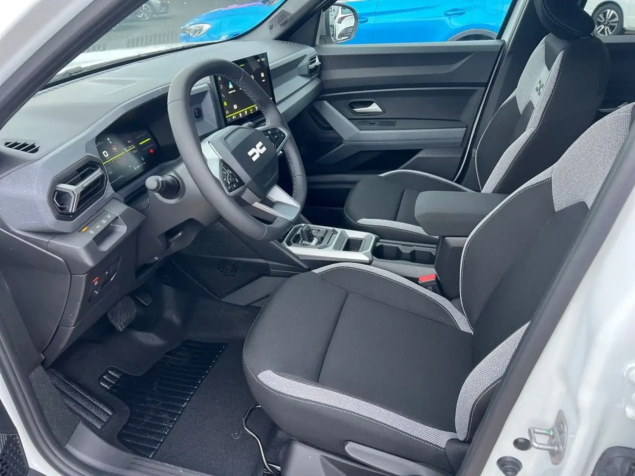 Dacia Duster — photo 12