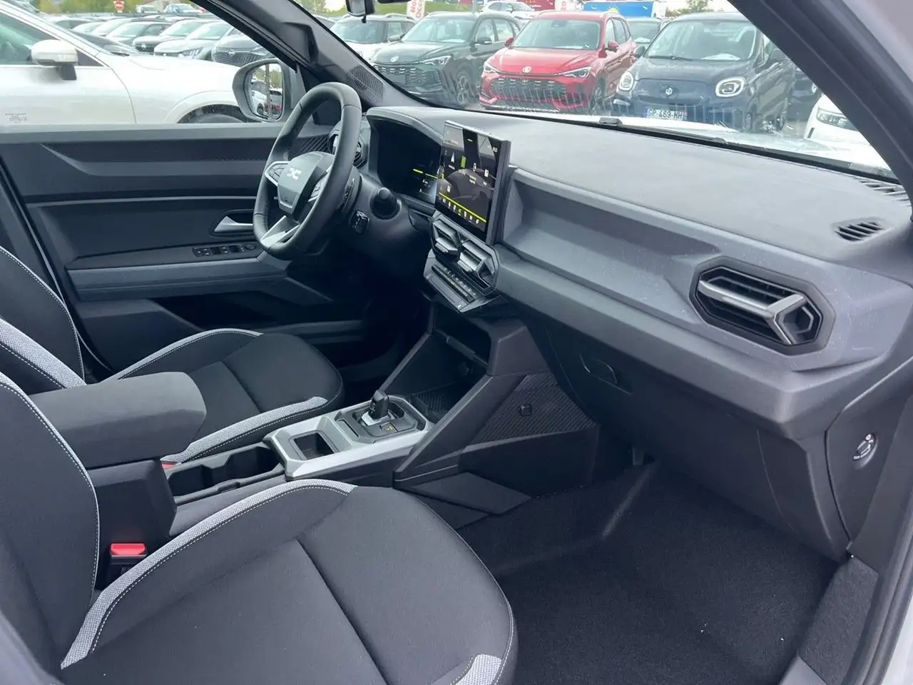 Dacia Duster — photo 18