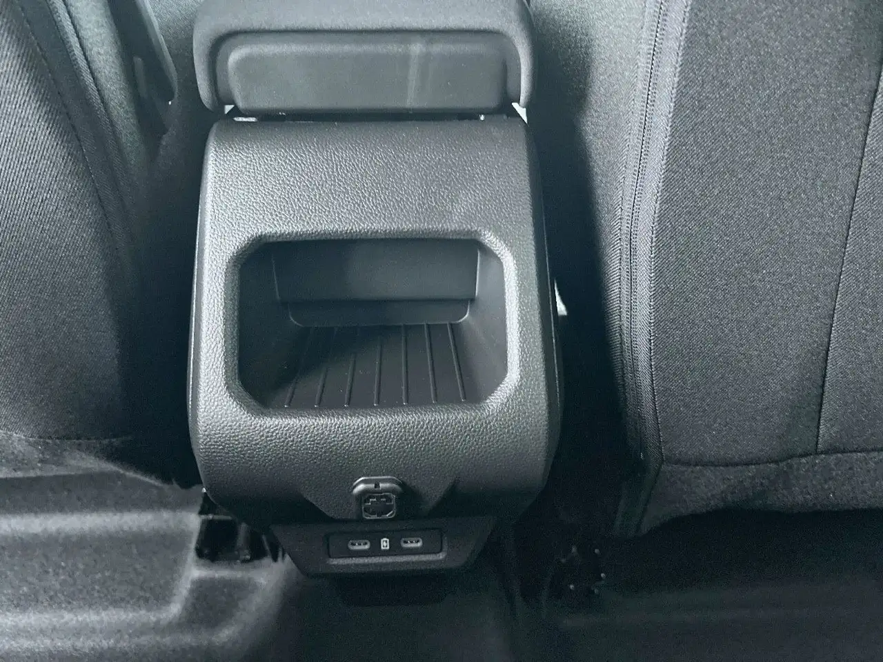 Dacia Duster — photo 21