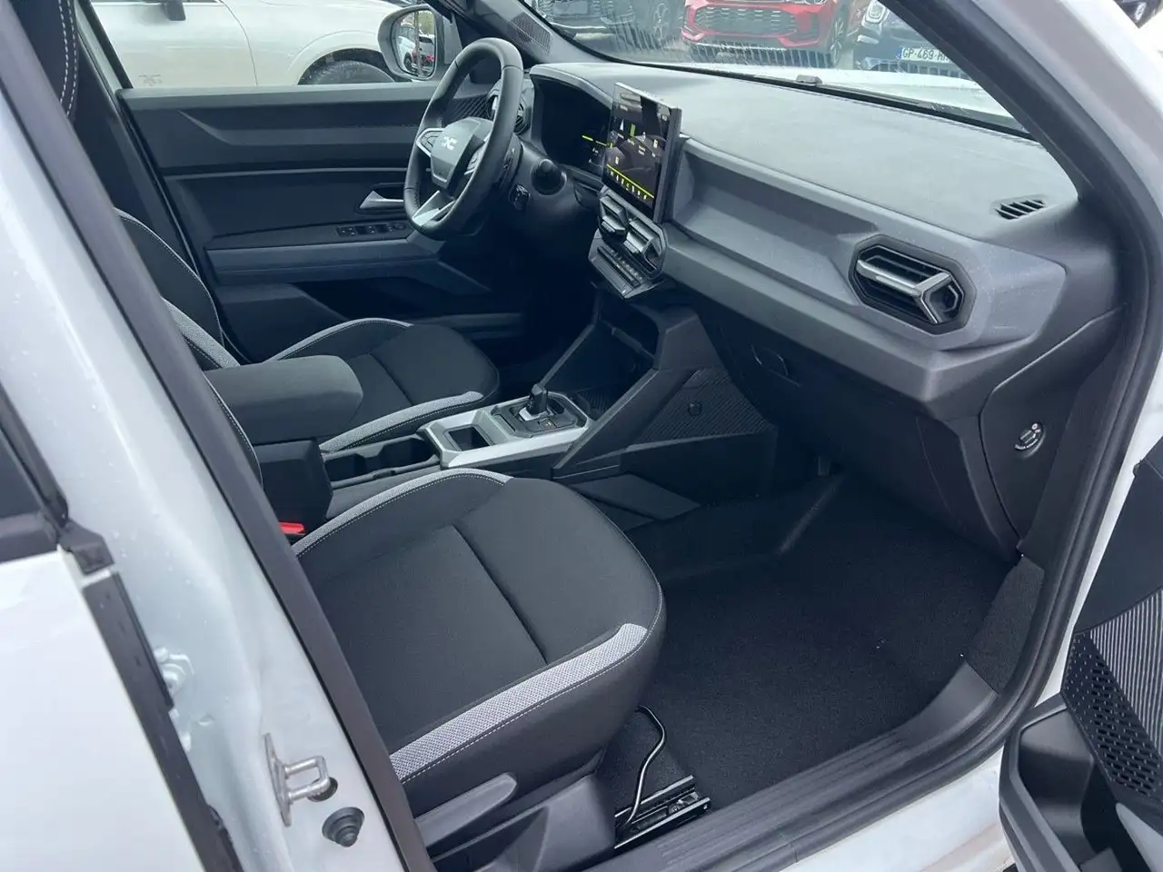 Dacia Duster — photo 17