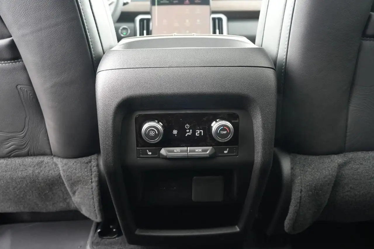 GMC Acadia снимка GMC Acadia