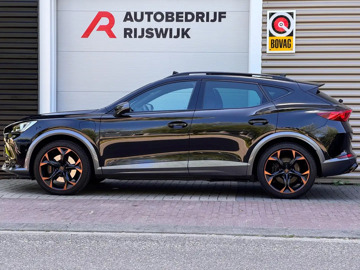 CUPRA Formentor 1.4 e-Hybrid VZ Copper Edition Pano/Memory/Sfeer Zwart - 2