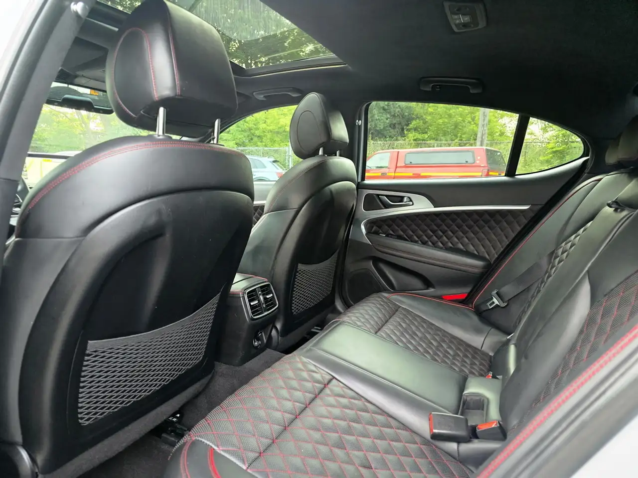 Genesis G70 снимка Genesis G70