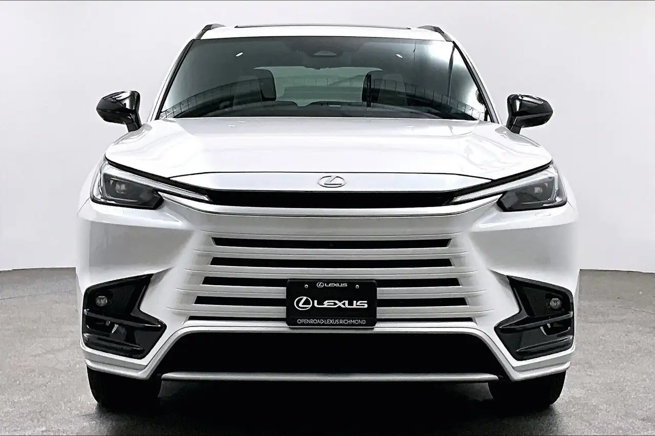 Lexus TX снимка Lexus TX