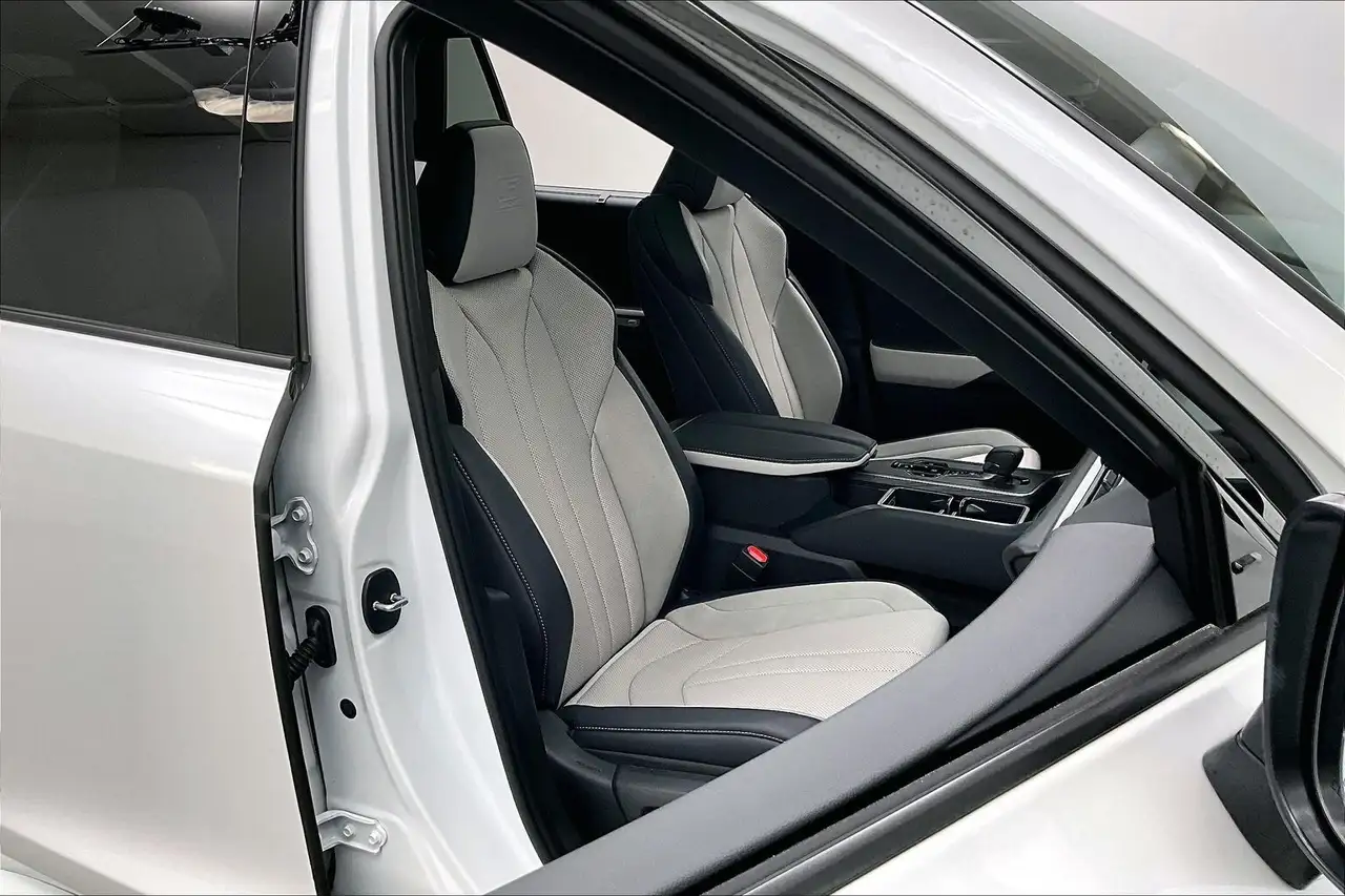 Lexus TX снимка Lexus TX