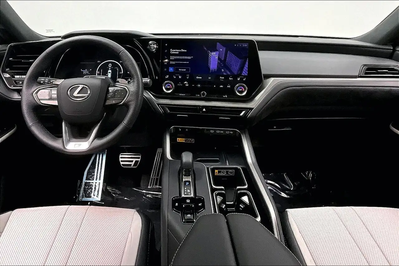 Lexus TX снимка Lexus TX