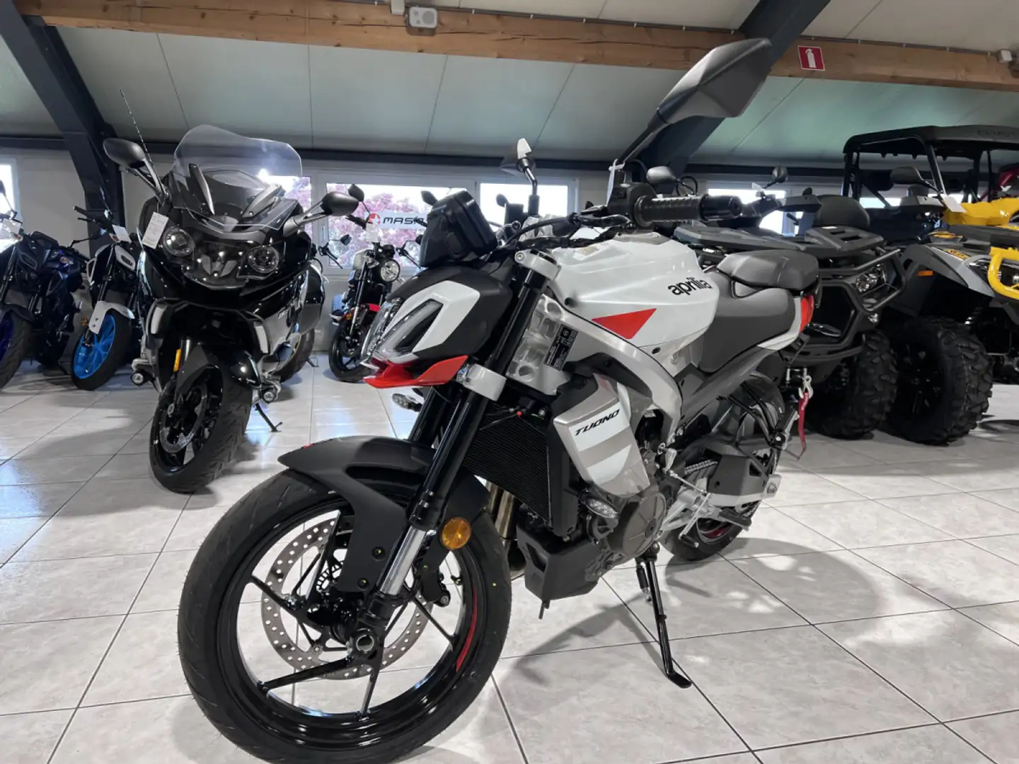 Aprilia Tuono 457 Blanc - 2