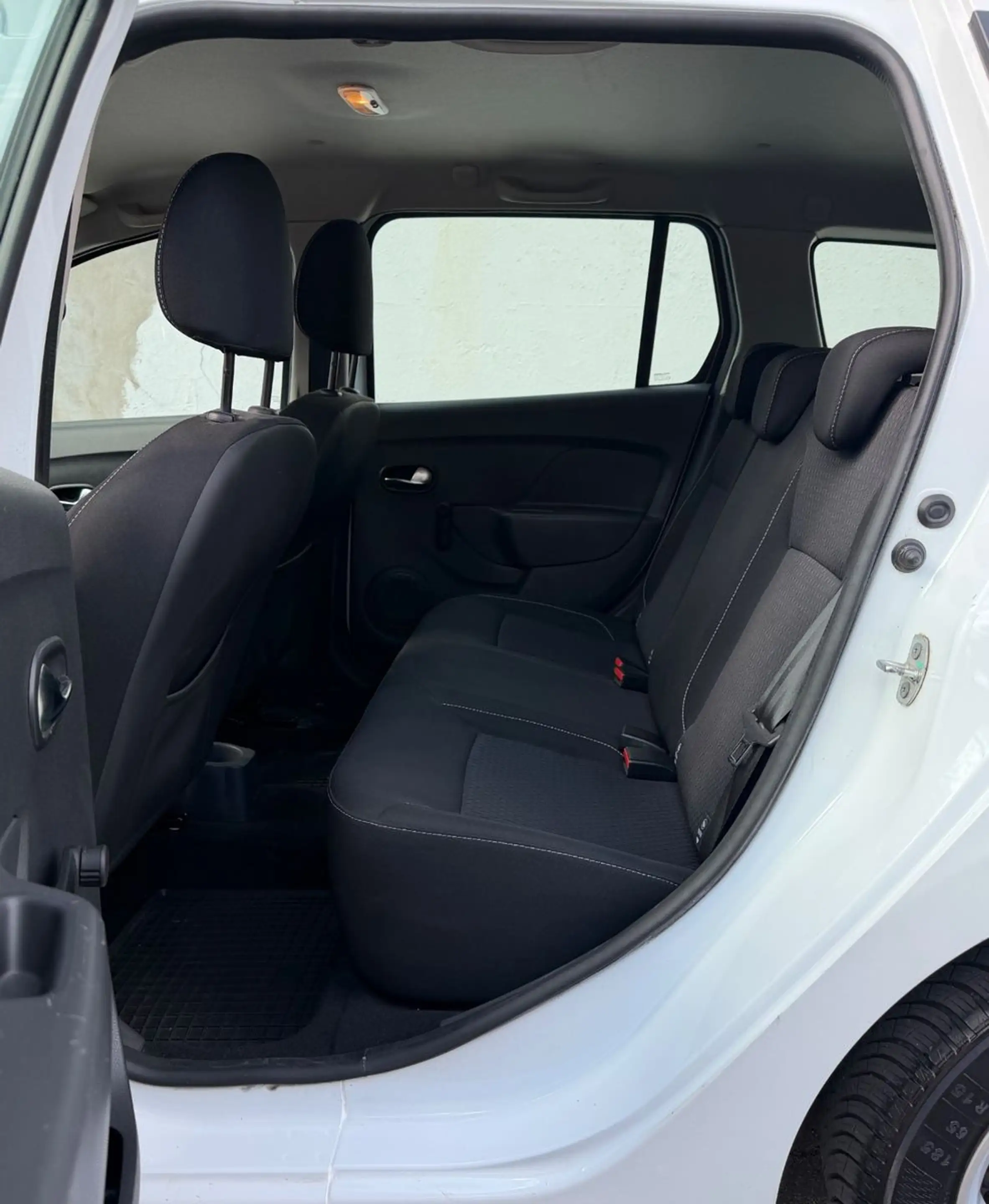 Dacia Logan MCV II Kombi Laureate Automatik Klima R/CD — photo 5