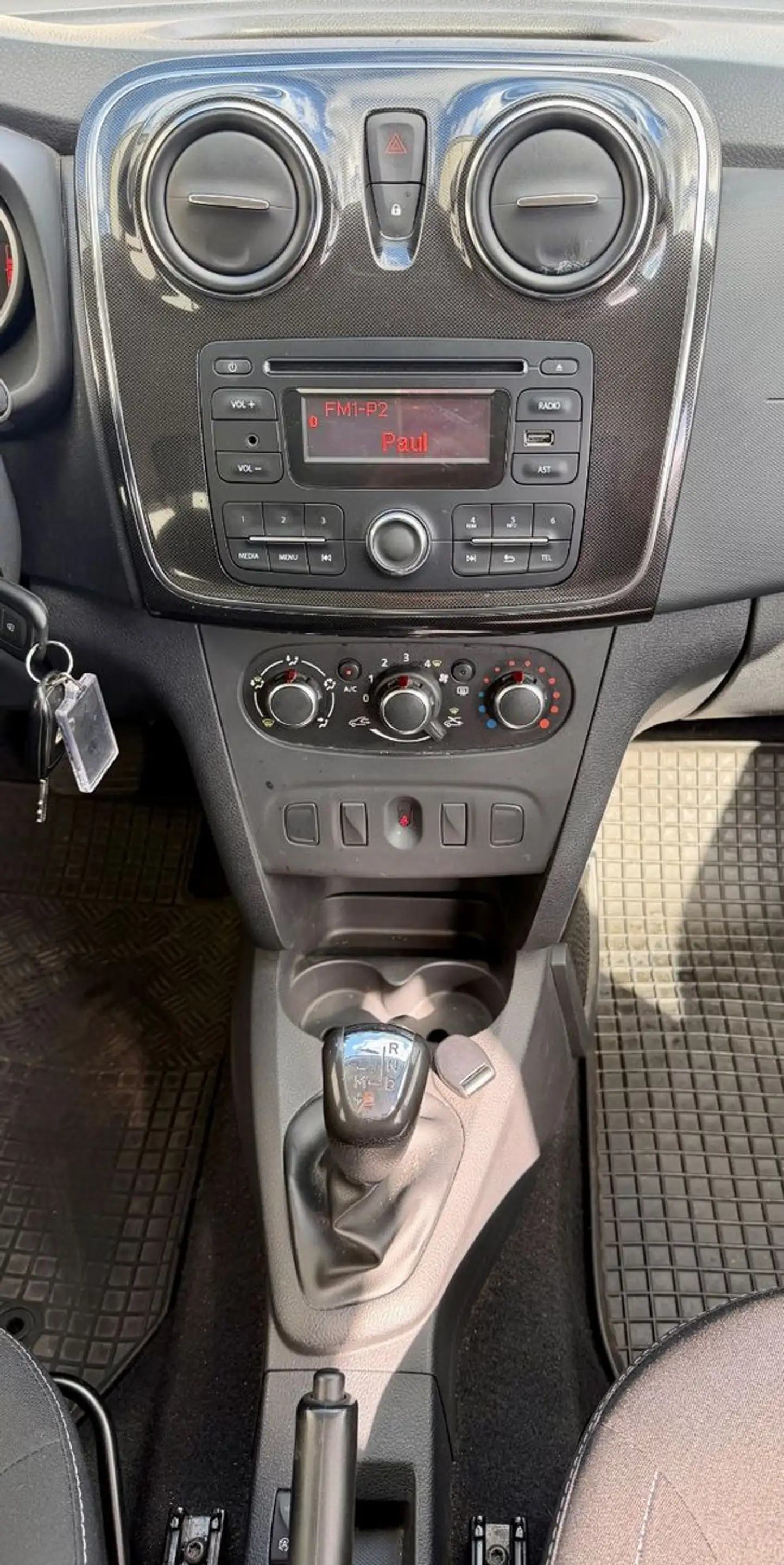 Dacia Logan MCV II Kombi Laureate Automatik Klima R/CD — photo 7