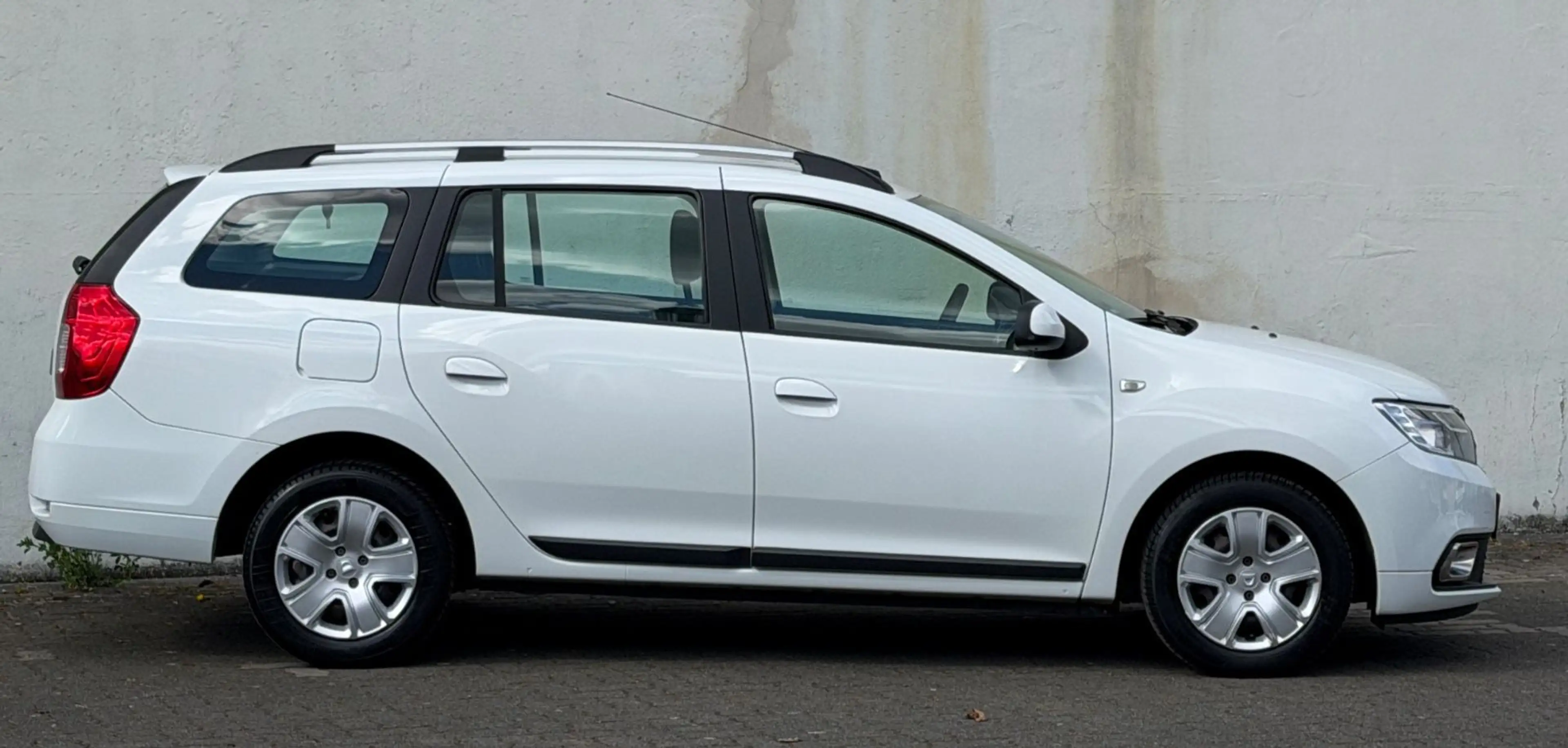 Dacia Logan MCV II Kombi Laureate Automatik Klima R/CD — photo 12