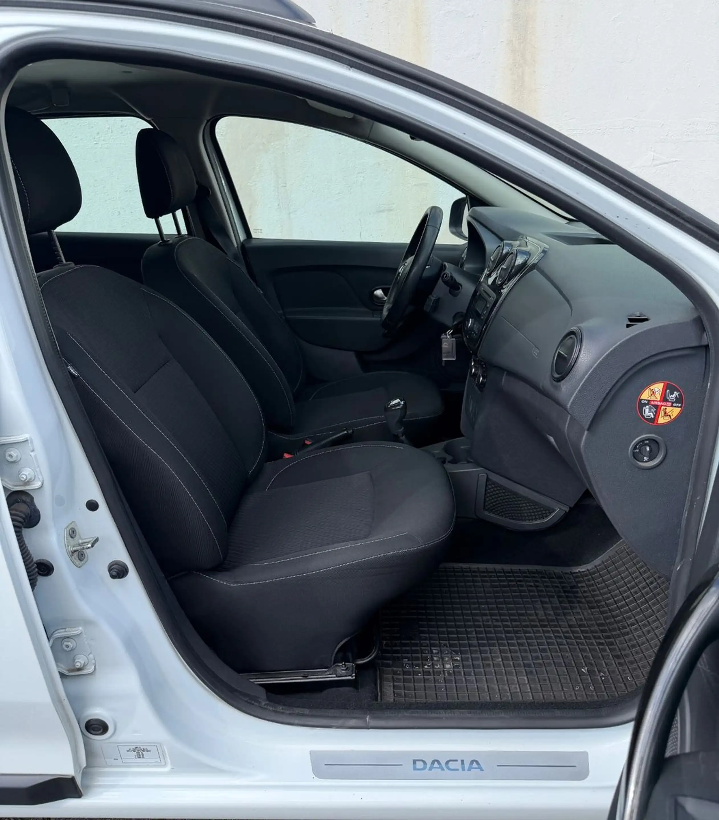 Dacia Logan MCV II Kombi Laureate Automatik Klima R/CD — photo 14
