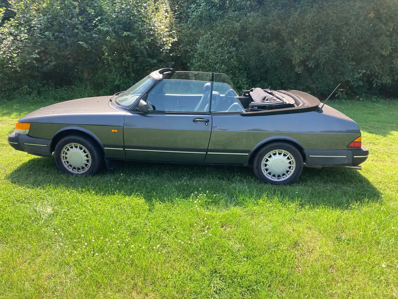 Saab 900