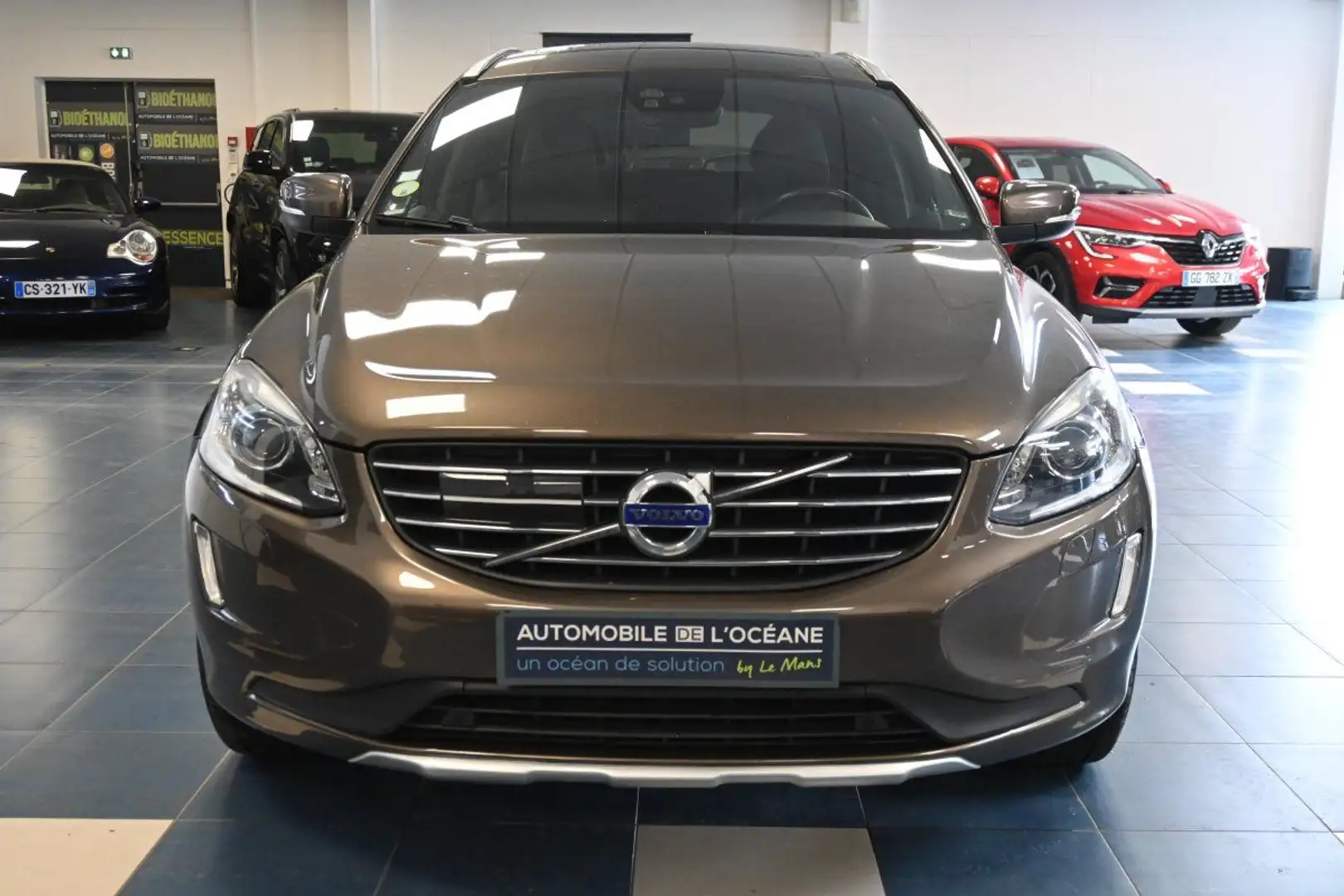 Volvo XC60 D4 AWD 190 ch Summum - 2