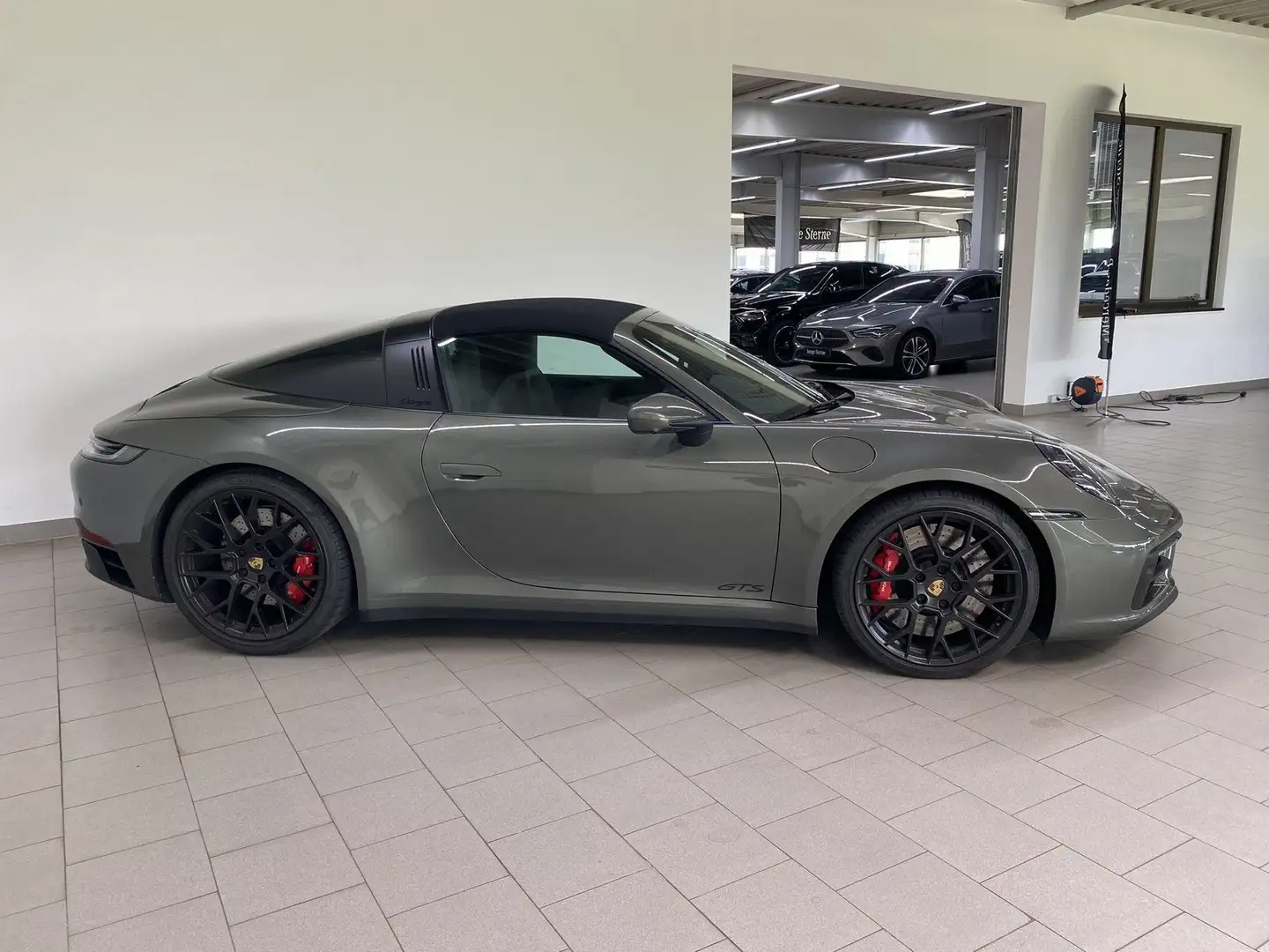 Porsche 992 911 TARGA 4 GTS LIFT+SPORTPLUS+1.HAND+BOSE+INNOD Vert - 2
