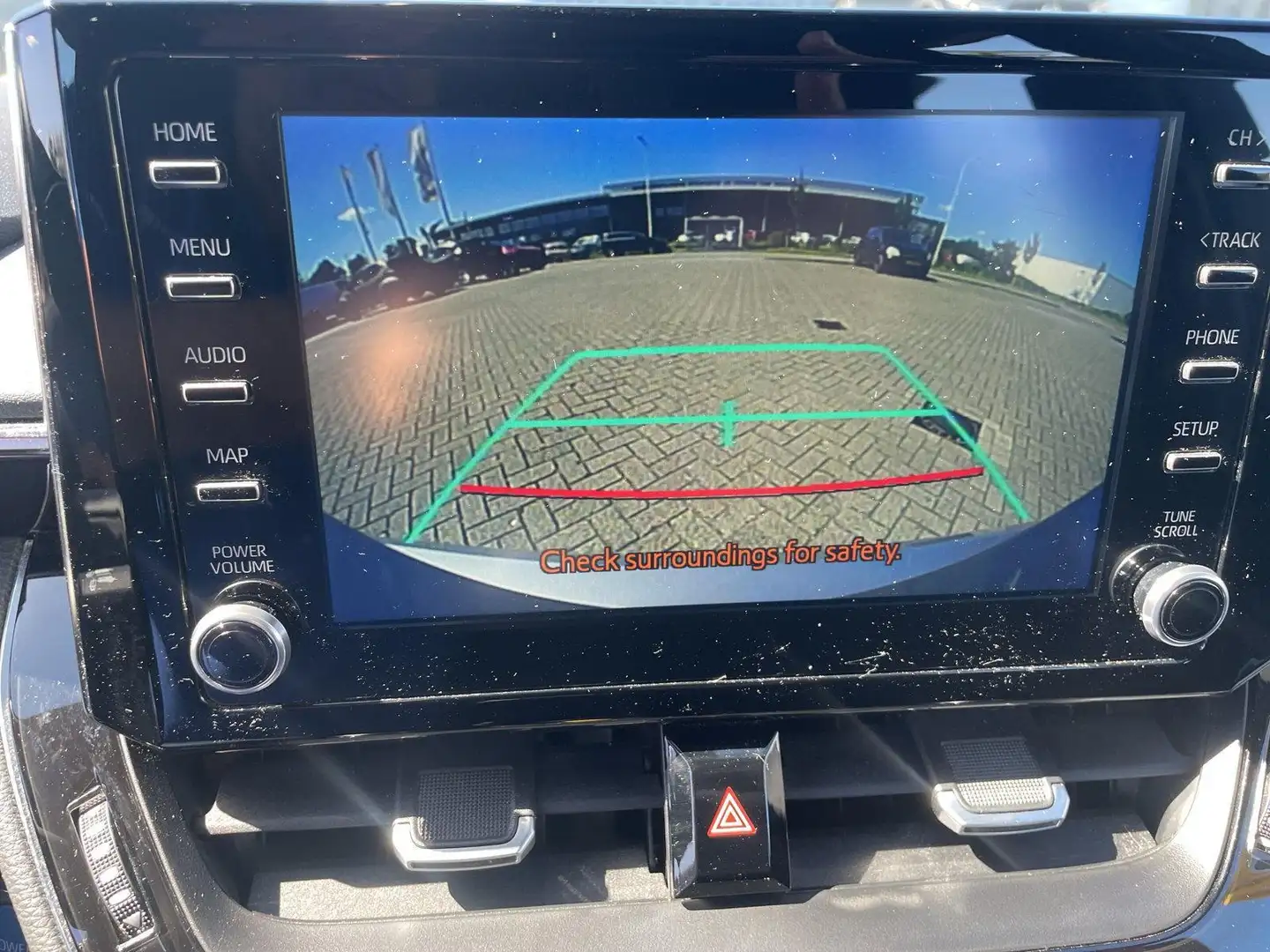 Toyota Corolla 1.8 Hybrid Active, Parkeercamera, Apple carplay, Argento - 2