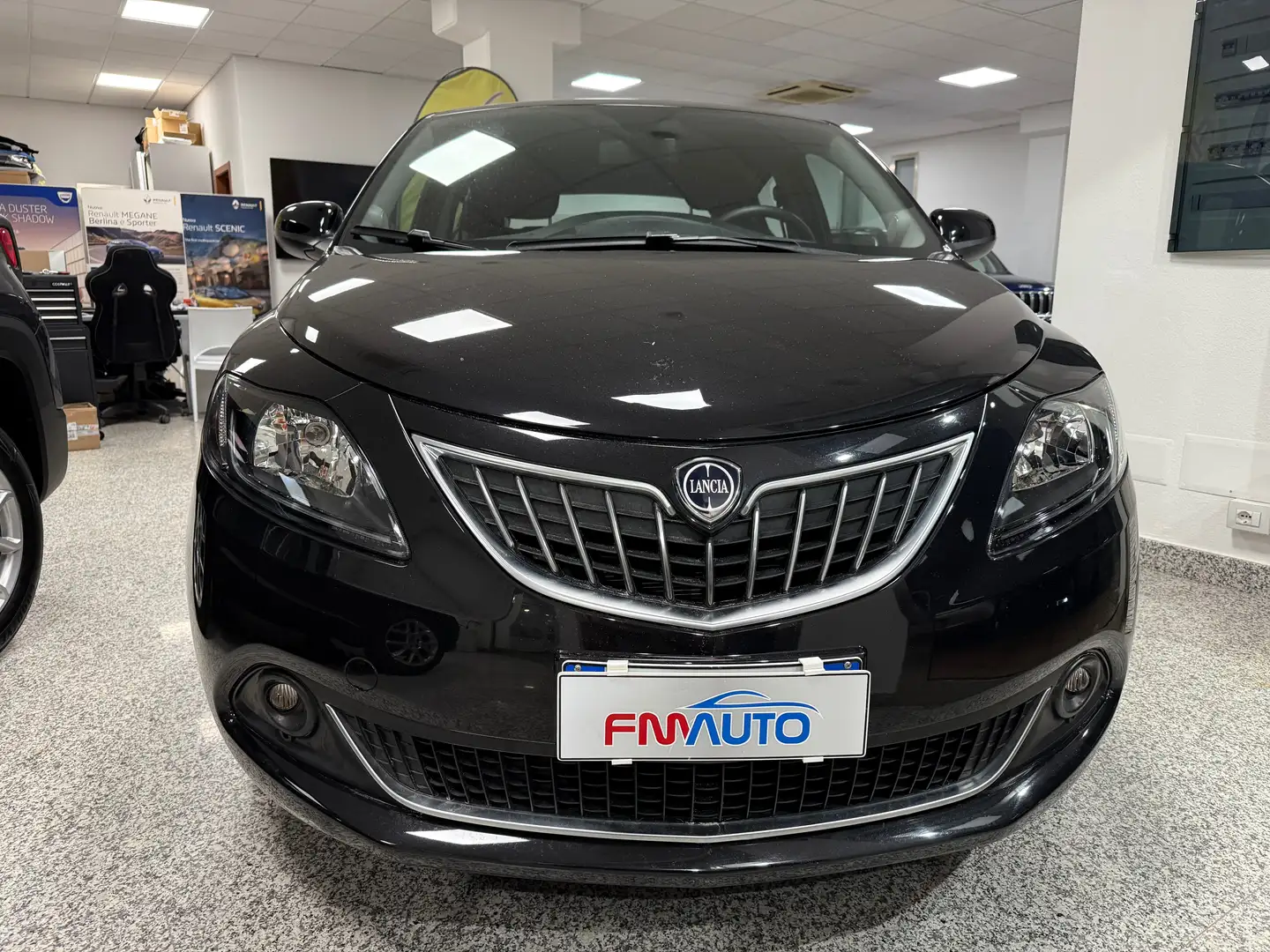 Lancia Ypsilon Ypsilon III 2021 1.0 firefly hybrid Gold s Zwart - 1