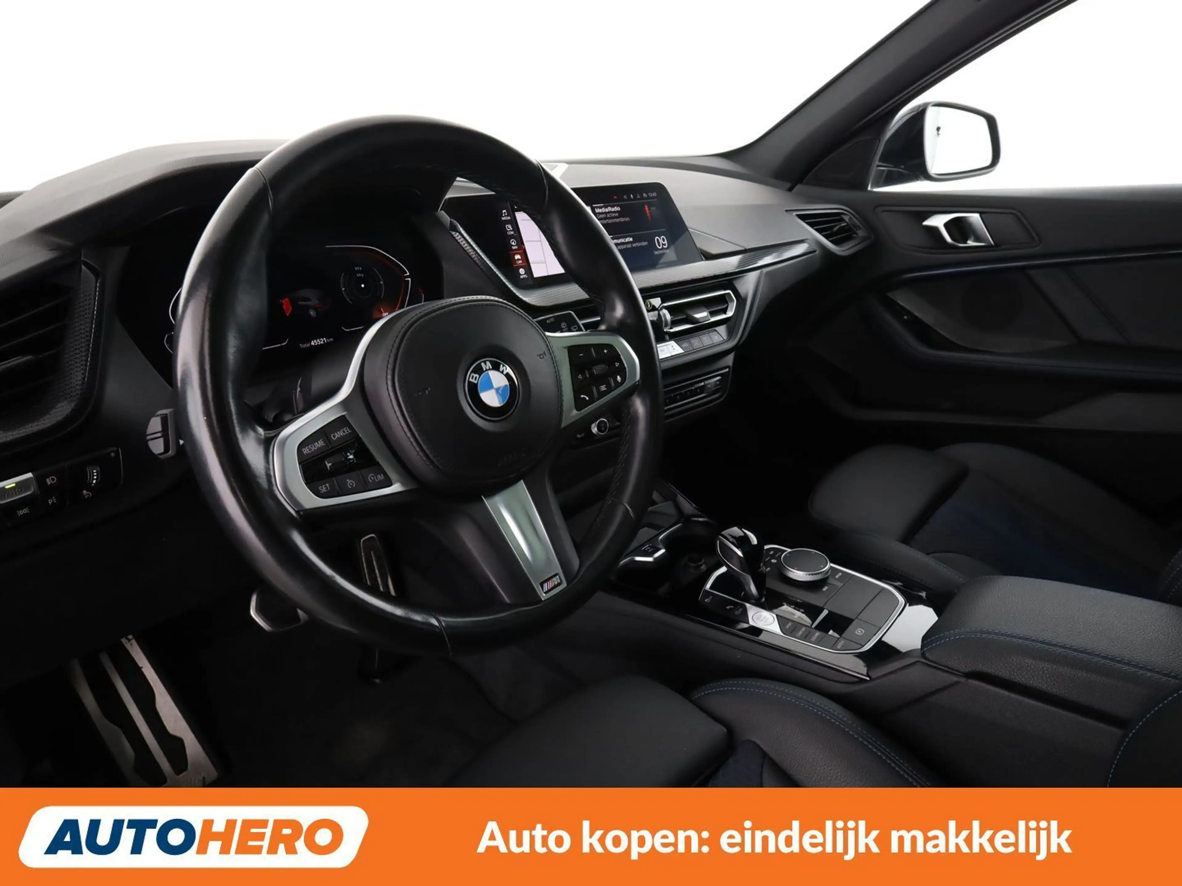 BMW 118 118i M Sport — photo 11