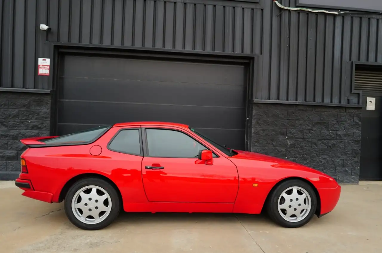 Porsche 944 Turbo, foto 3