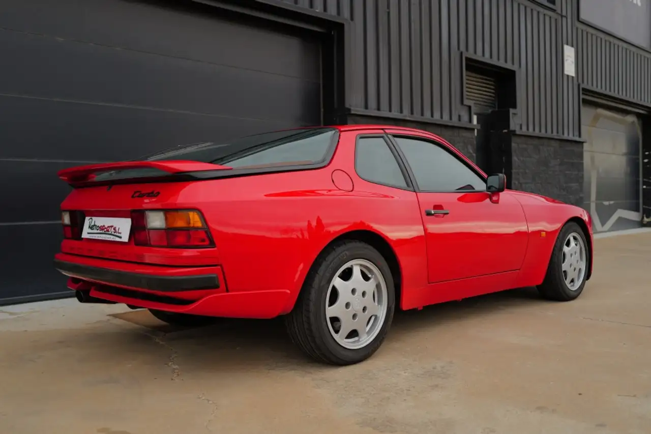 Porsche 944 Turbo, foto 6